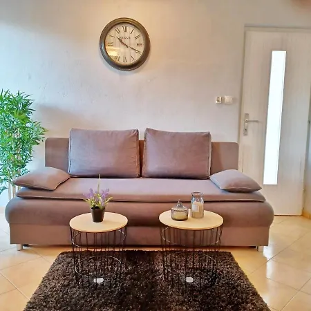 Sonja Apartment Sevid